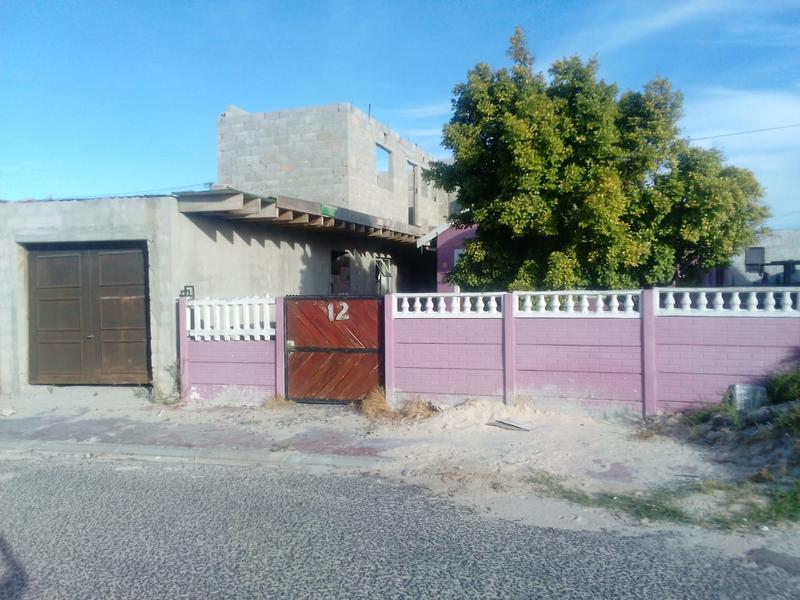 2 Bedroom Property for Sale in Ilitha Park Western Cape